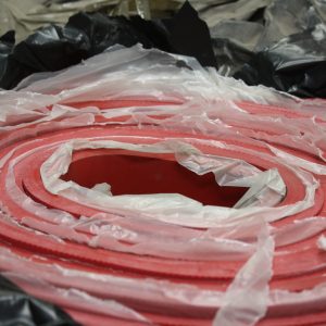 Empaquetadura | 10mm *1,2mt | NR abrasiva sin tela roja