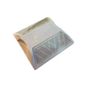 Tacha vial | 10*10*2cm | doble reflectivo | color blanca | con base arenosa